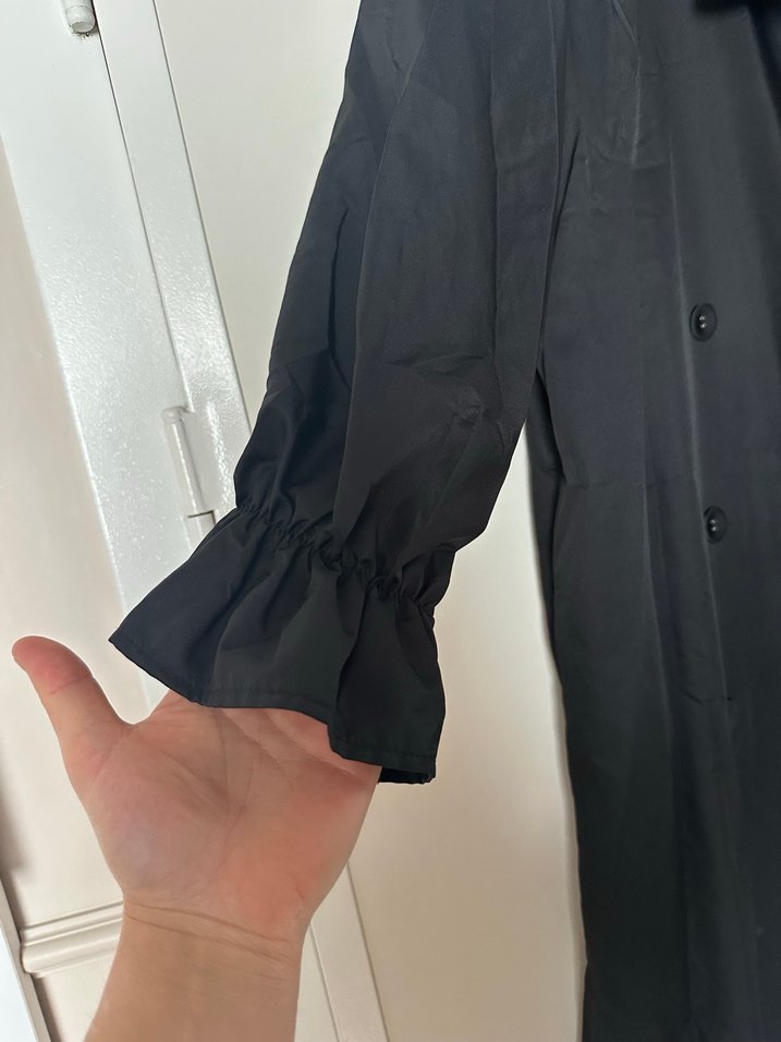 Kadın Siyah Düğmeli Uzun Trençkot - Görsel 2