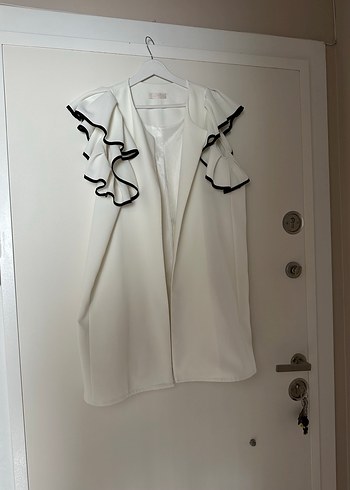 Fırfırlı Beyaz Straplez yelek - Görsel 2