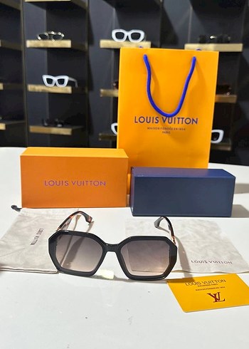 Louis Vuitton Kadın Kahverengi Şeffaf Gözlük - Görsel 2