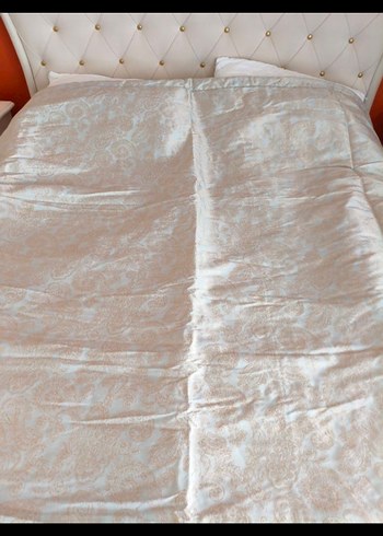 Karaca Bej ve Gri Desensiz Yatak Örtüsü - Görsel 6