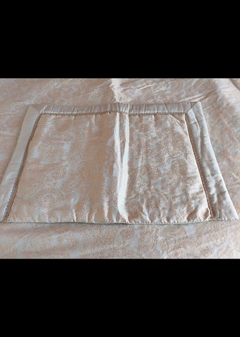 Karaca Bej ve Gri Desensiz Yatak Örtüsü - Görsel 5