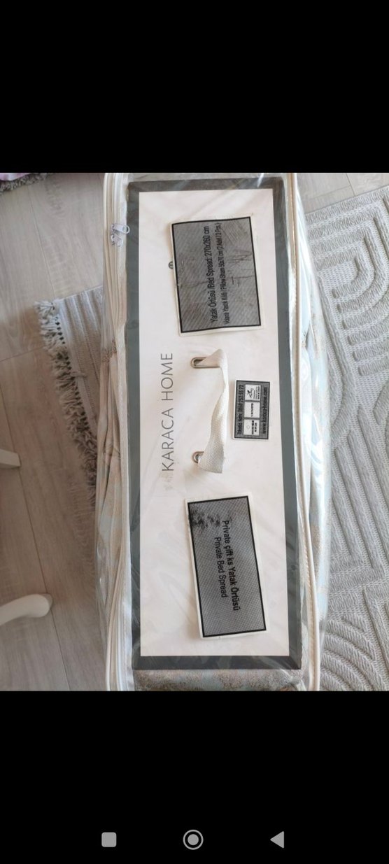 Karaca Bej ve Gri Desensiz Yatak Örtüsü - Görsel 2