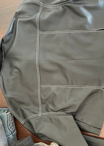 Bershka crop deri ceket gömlek - Görsel 4