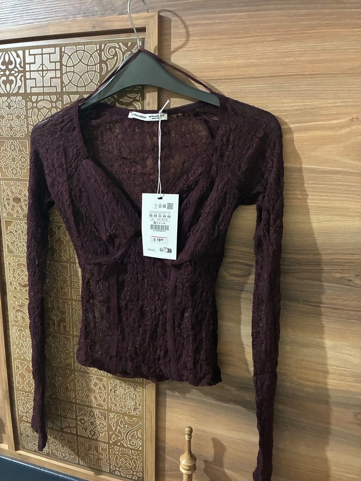 Bordo Dantelli V Yaka Dar Kesim Bluz - Görsel 3