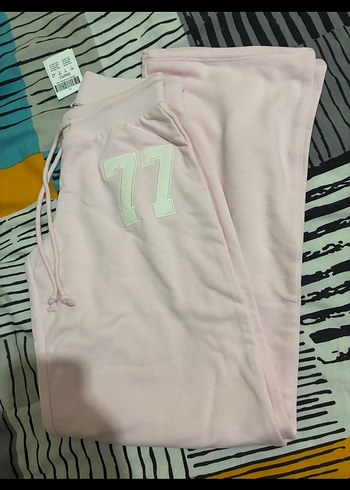 Pembe Rahat Kesim Sweatpant 77 Baskılı - Görsel 4