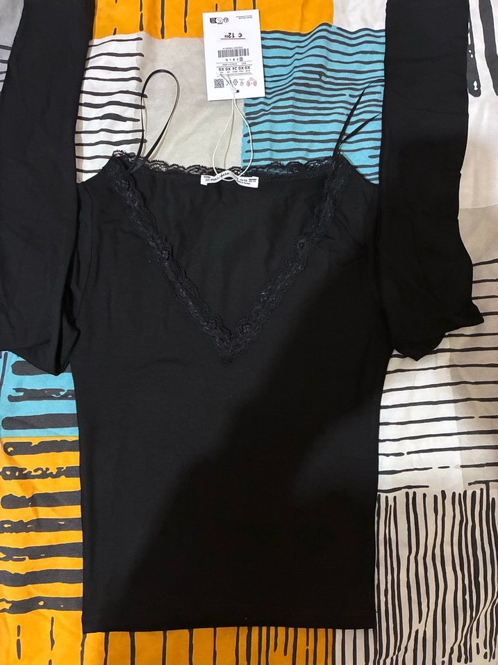 Dantelli Siyah V Yaka Triko Bluz m l - Görsel 3