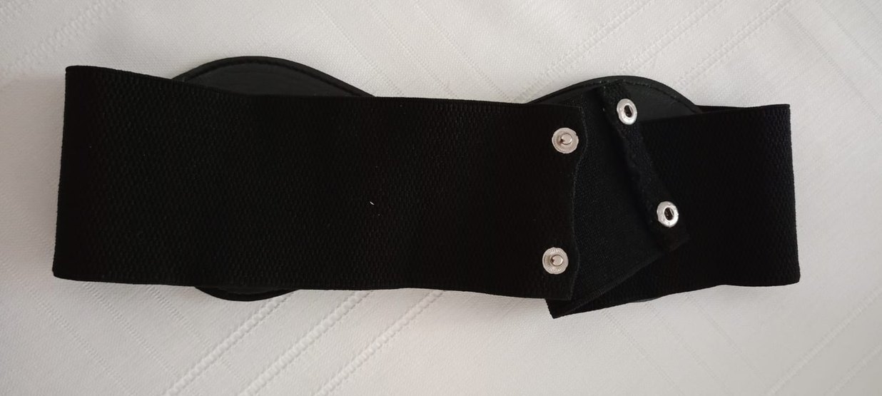 Siyah Deri Gotik Tokalı Kadın Kemer - Görsel 2