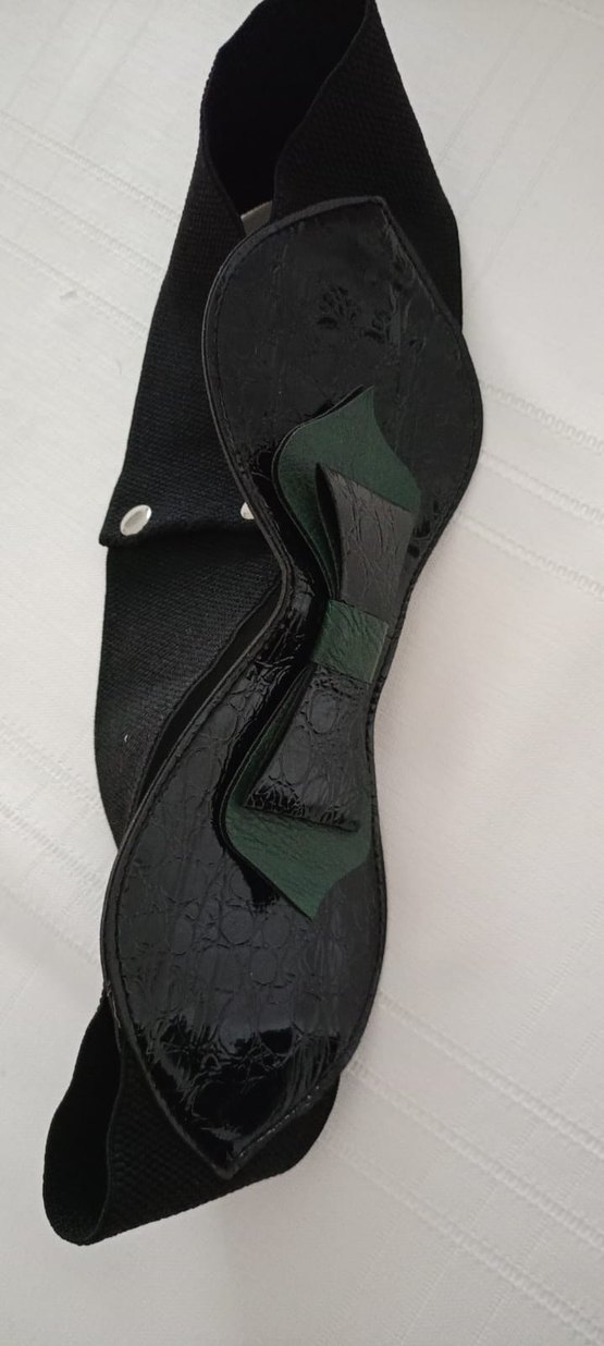 Siyah Deri Gotik Tokalı Kadın Kemer - Görsel 3