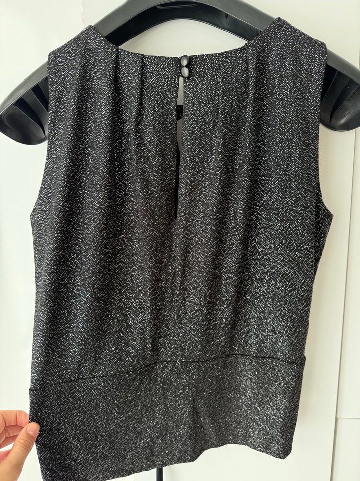 Drapeli Siyah V Yaka Kolsuz Kadın bluz - Görsel 3