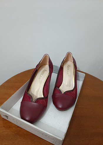 Bordo Yılan Desenli Kadın Topuklu Ayakkabı - Görsel 2