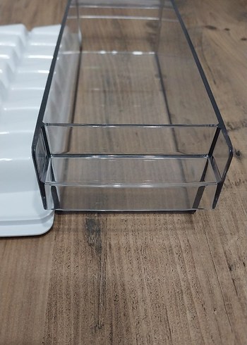 Beyaz Plastik Buz Kalıbı ve Kapaklı Hazneli - Görsel 5