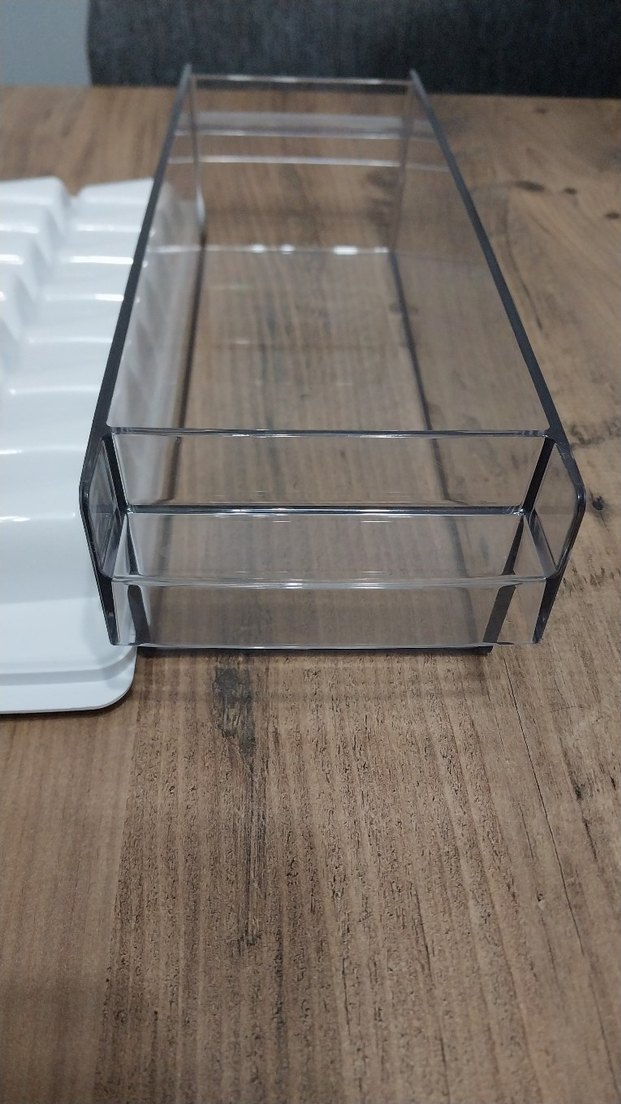 Beyaz Plastik Buz Kalıbı ve Kapaklı Hazneli - Görsel 5