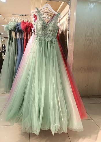 Yeşil Nakışlı V Yaka Uzun Abiye Elbise - Görsel 2