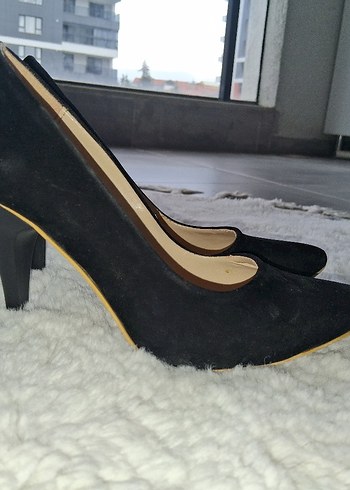 Siyah Süet Kürklü Stiletto - Görsel 2