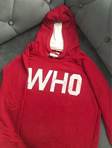 Şapkalı sweatshirt
