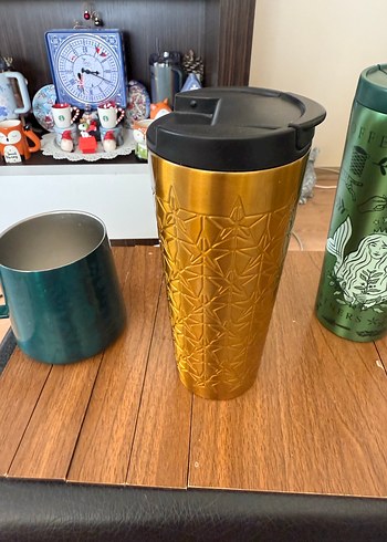 Starbucks Gold Renk Yeniyıl Termosu - Görsel 2