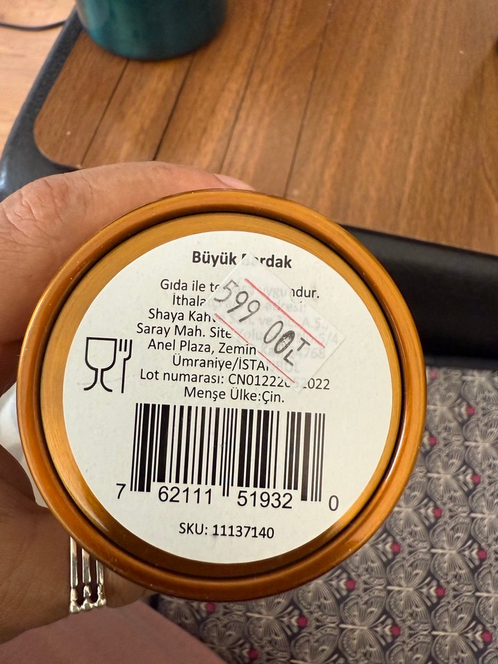 Starbucks Gold Renk Yeniyıl Termosu - Görsel 5