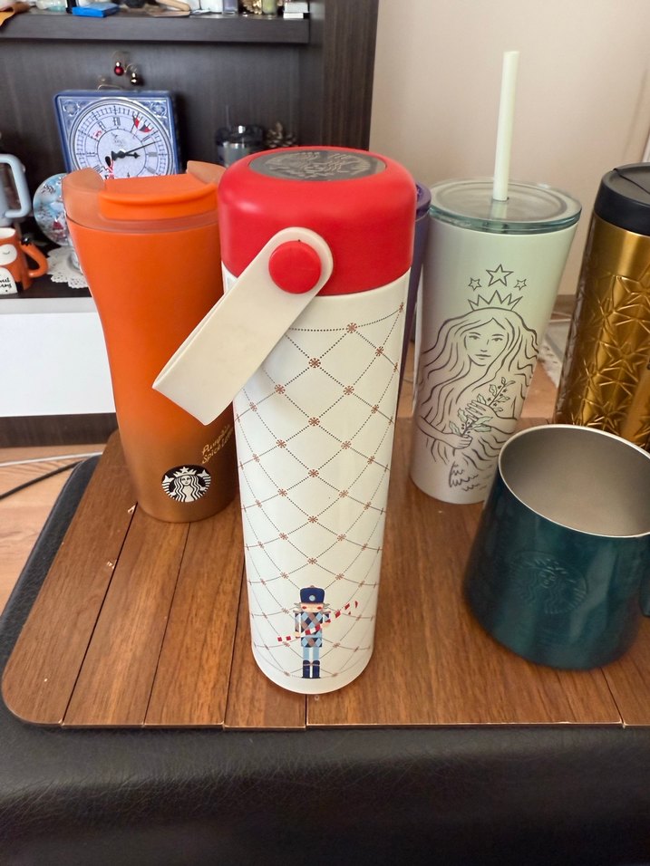 Beyaz Kış Yeniyıl Temalı Starbucks Termos - Görsel 2