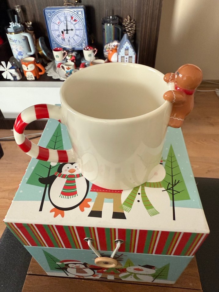 Satarbucks Kurabiye Adam Temalı Porselen Kupa - Görsel 3