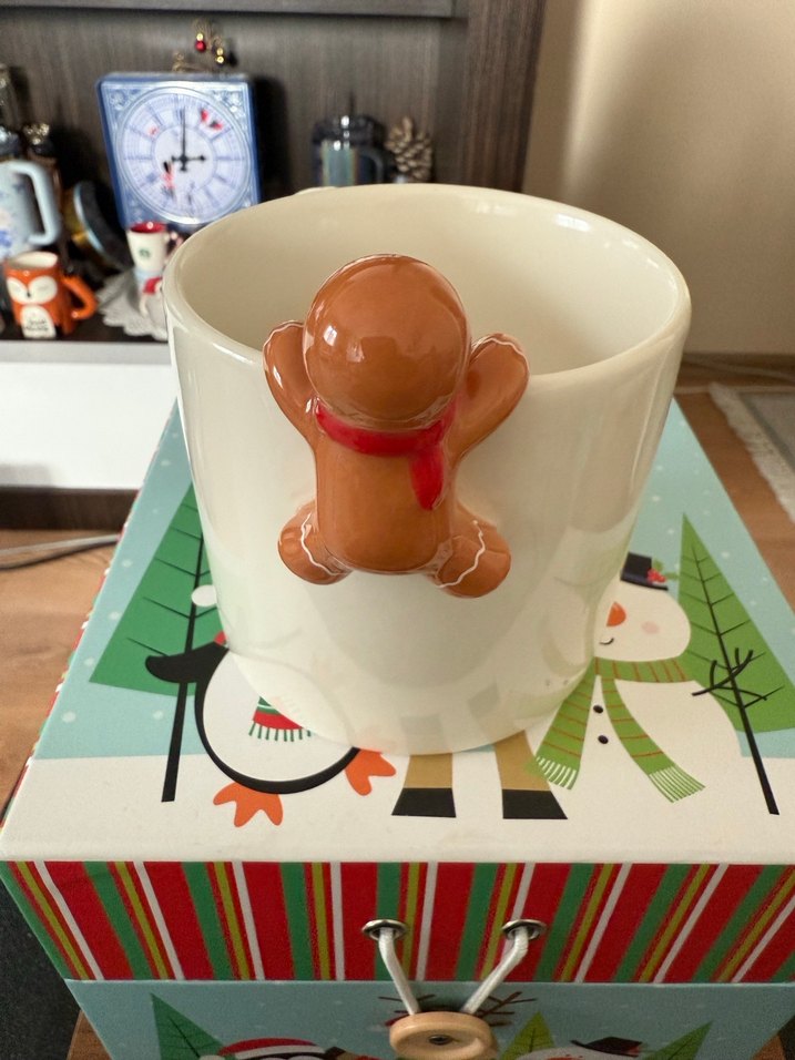 Satarbucks Kurabiye Adam Temalı Porselen Kupa - Görsel 5