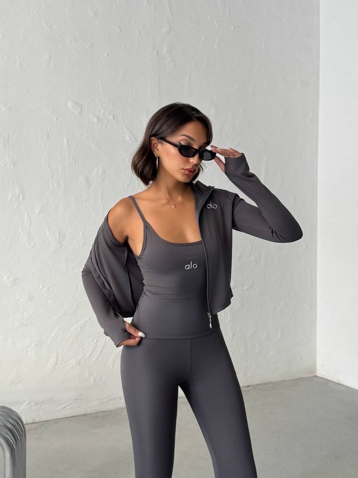 Alo Gri Spor Tayt ve Üst Takımı 3lu 
S M L BEDENLER - Görsel 3