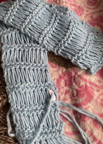 bebe mavisi yeşil acı kahve Krem karışımı atkı
3ü 250tl - Görsel 4