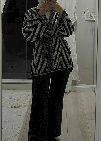 Gri Zebra Desenli Örgü Kadın Uzun Hırka - Görsel 2