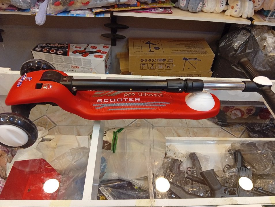 Renkli Çocuk Scooter'ı - Görsel 2