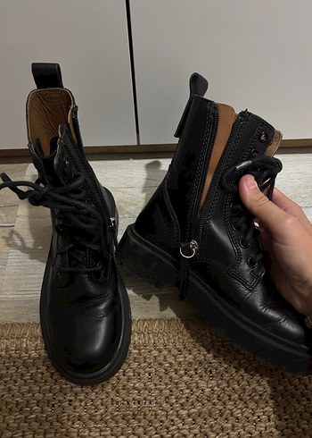 Siyah Çocuk Botu - Görsel 3