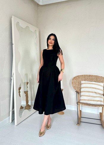 Siyah Uzun Kolluksuz Elbise - Görsel 2