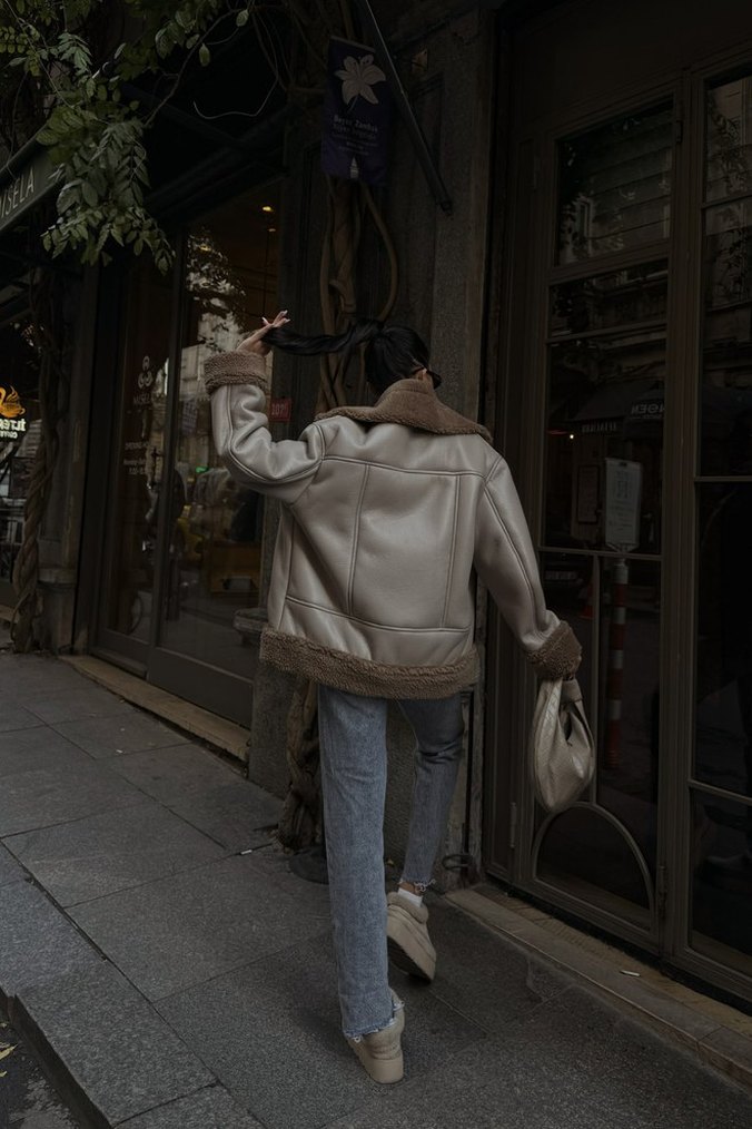 Kürklü Bej Kadın Ceket - Görsel 3