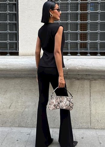 Düğmeli Siyah Kadın Takım Elbise - Görsel 4