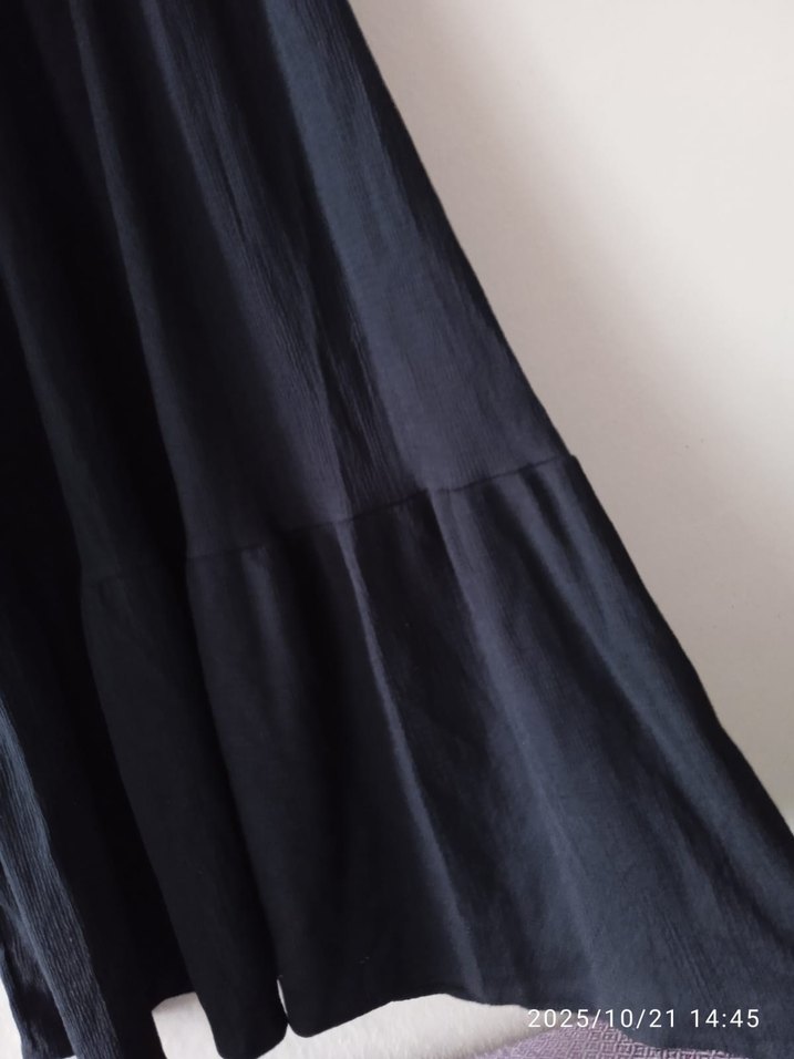 Siyah Uzun Keten Elbise, Pile Detaylı - Görsel 3