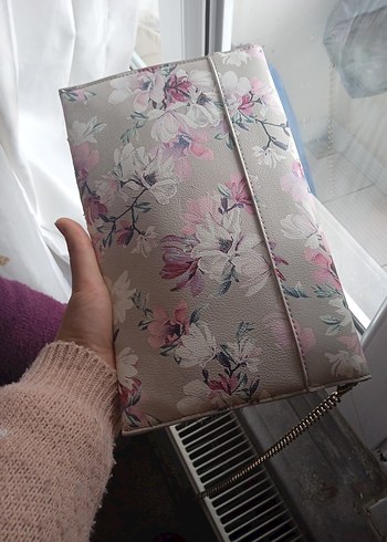 Pembe Çiçekli Pilili Kadın Çanta - Görsel 2