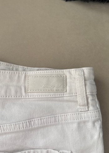 Beyaz Kadın Mavi marka Mini Kot Şort - Görsel 3