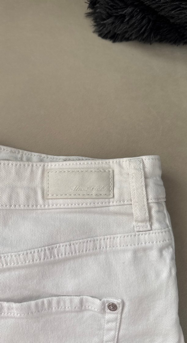 Beyaz Kadın Mavi marka Mini Kot Şort - Görsel 3