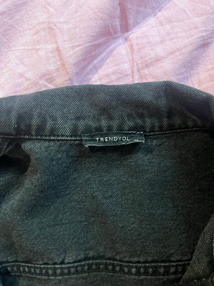 Siyah Fermuarlı Kadın Kot Ceket - Görsel 3