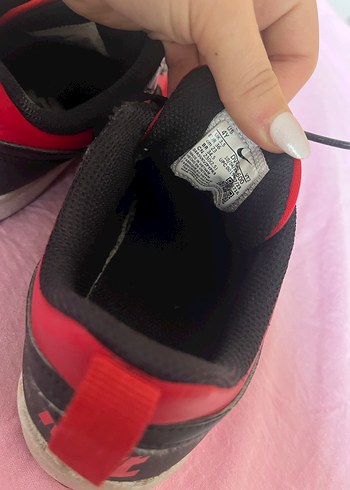 Kırmızı Siyah Bağcıklı Nike Spor Ayakkabı - Görsel 3