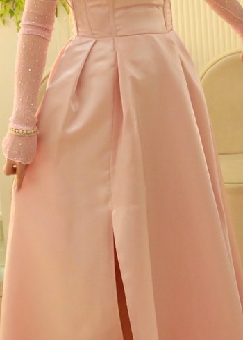 Pudra Pembe Drapeli Uzun Abiye Elbise - Görsel 4
