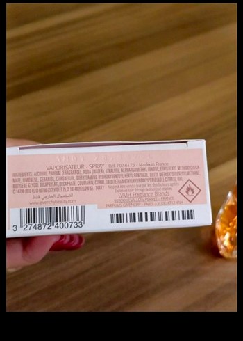 Givenchy Irresistible Kadın Parfümü - Görsel 4