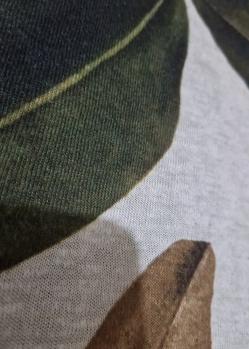 V Yaka Kısa Kollu Bohem Desenli  Bluz - Görsel 2