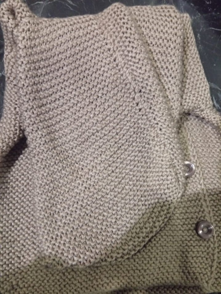 Kız Çocuk Gri Düğmeli Kapüşonlu Hırka - Görsel 4