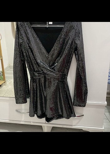 Uzun Kollu, V Yakalı Siyah Mini Elbise - Görsel 2