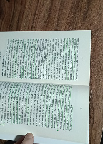 Stephen Hawking - Kara Delikler - Görsel 2