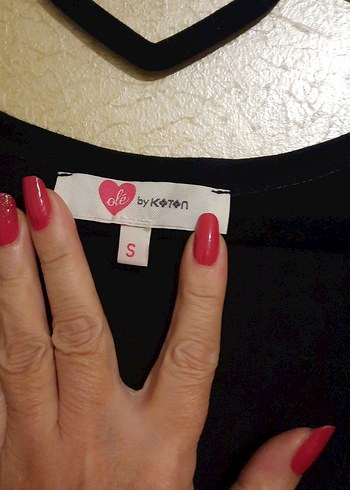 Kolsuz Siyah Penye Yelek - Görsel 3