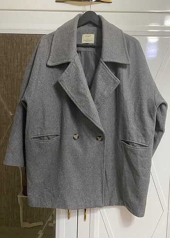 Gri Çift Düğmeli Kaban - Görsel 3