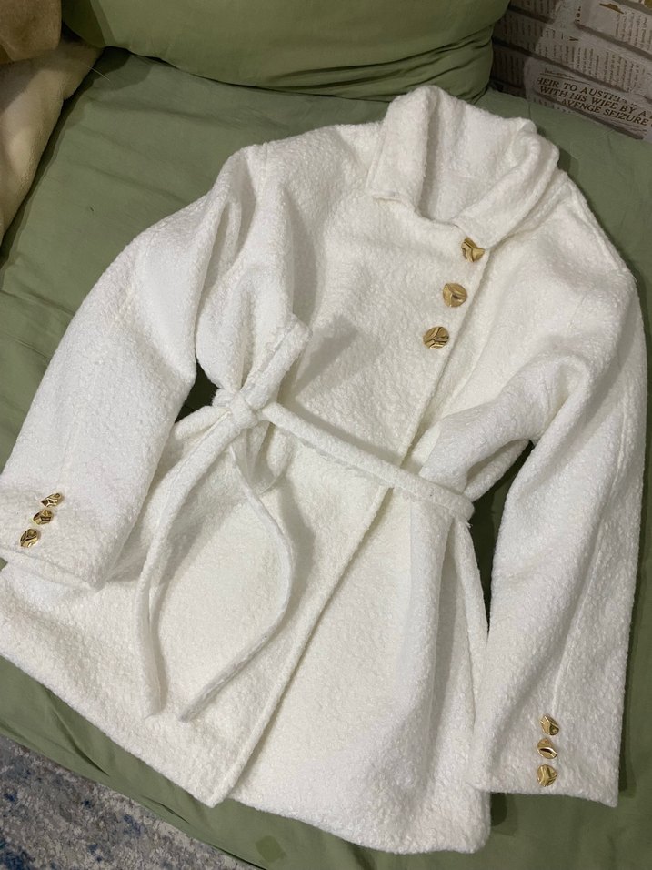 Düğmeli Beyaz Kadın Midi Klasik Kaban çeket - Görsel 3