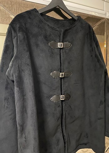 Düğmeli Siyah tüylü Kadın Ceket - Görsel 3