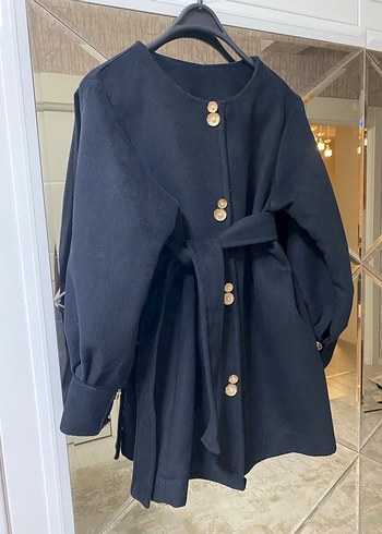 Düğmeli Siyah Mini Kadın Kaban - Görsel 3