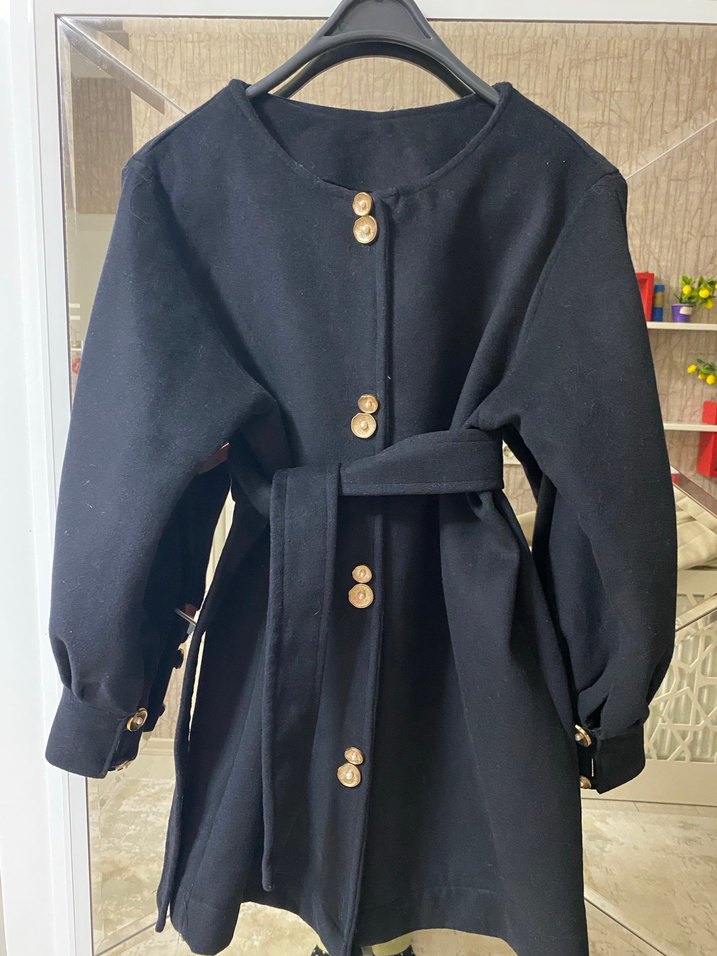 Düğmeli Siyah Mini Kadın Kaban - Görsel 2